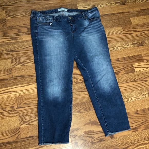 Torrid Raw Hem Jeans Plus size 20 - Picture 2 of 9